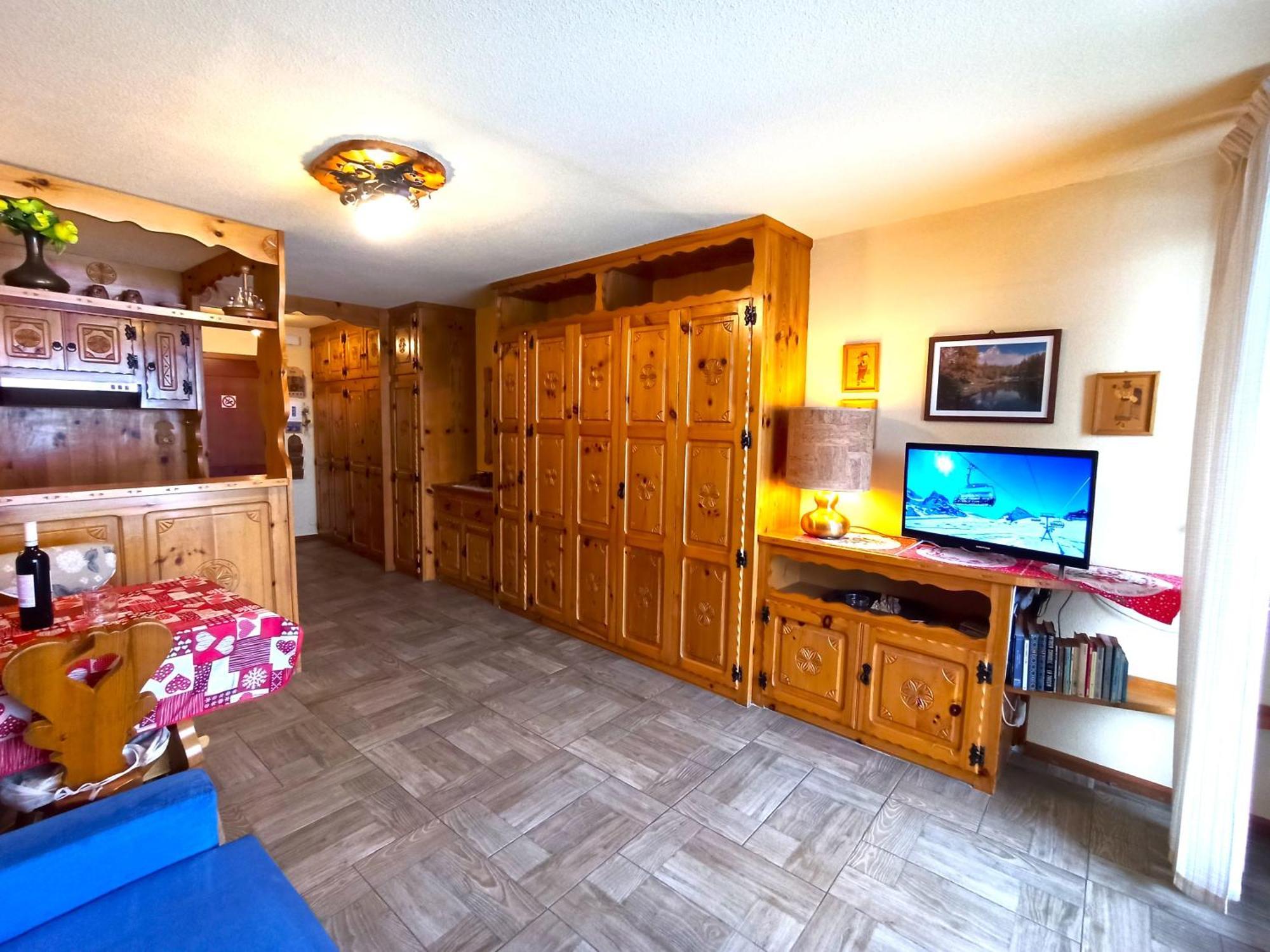 Apartment Residenza Del Cirmolo Cervinia Vda Vacanze In Vetta Cir 0205